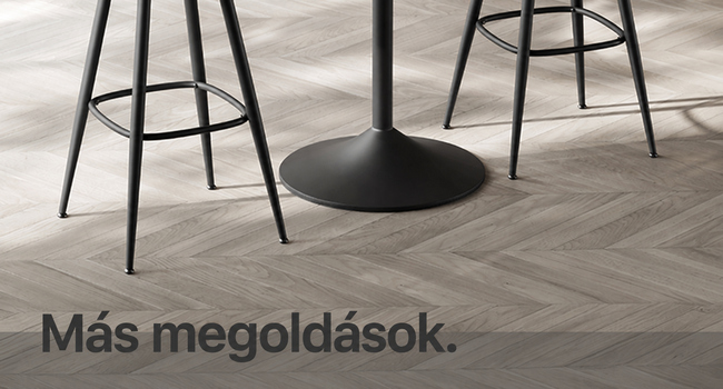 Termékbemutató – VASAGLE BARNET kerek bárasztal keresztlábbal, 60 × 60 × 104,5 cm, ébenfekete